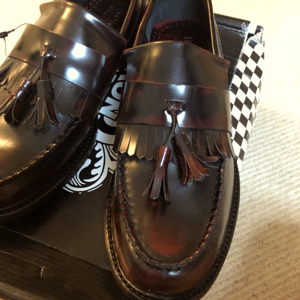 Ikon UK Original Selecta unisex leather tassel loafers in oxblood EU size 41